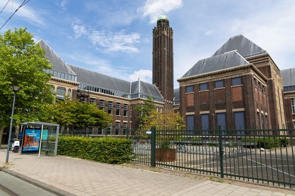 Architecture faculty of TU Delft door PixelBiss (bron: shutterstock)