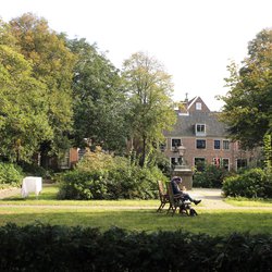 Proveniershof, 2021 door Willemijn Wilms Floet (bron: Oases in de stad)