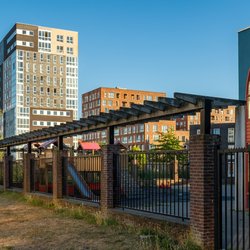 Bijlmermeer, Amsterdam door Milos Ruzicka (bron: Shutterstock)