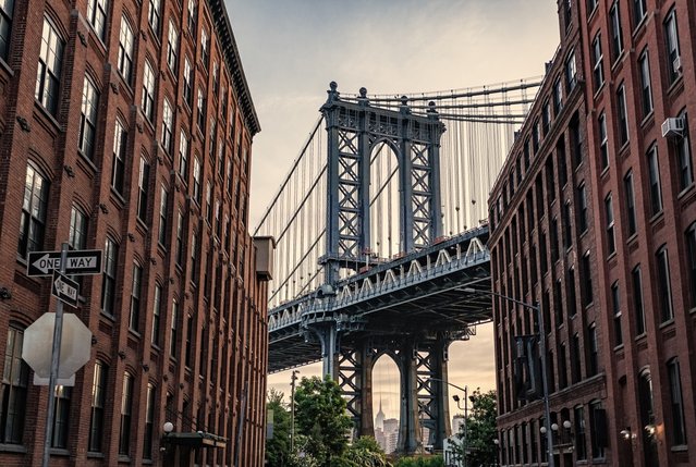 Manhattenbrug die Lower Manhattan verbindt met Downtown Brooklyn, New York. door Just dance (bron: Shutterstock)