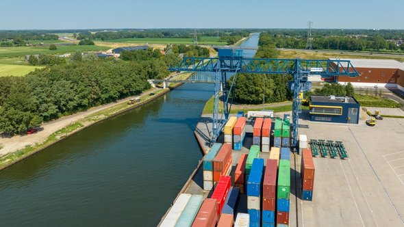 Twentekanaal door hans engbers (bron: Shutterstock)