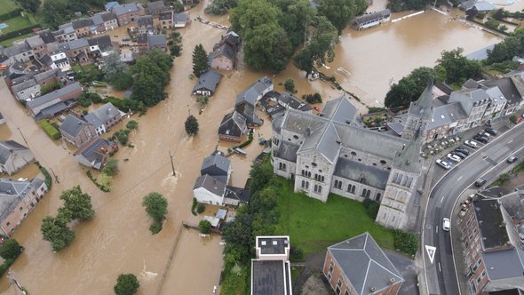 Overstroming Rochefort, België door Great Pics Worldwide (bron: shutterstock)