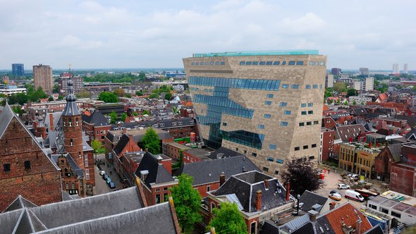 Luchtfoto centrum Groningen door Nina Alizada (bron: shutterstock.com)