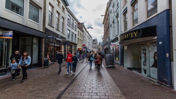 Winkelstraat in Arnhem door Photos by D (bron: shutterstock)