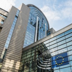 Europees parlement in Brussel door Respiro (bron: Shutterstock)