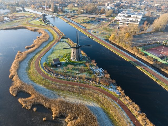 Vogelvlucht van Ouddorp in Alkmaar door Make more Aerials (bron: Shutterstock)