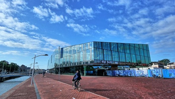 Delft, Spoorzone, Station, Prinsenhof, HDR door Nik Morris (bron: Flickr)