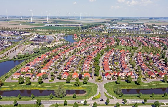 Luchtfoto van Dronten door Steve Photography (bron: Shutterstock)