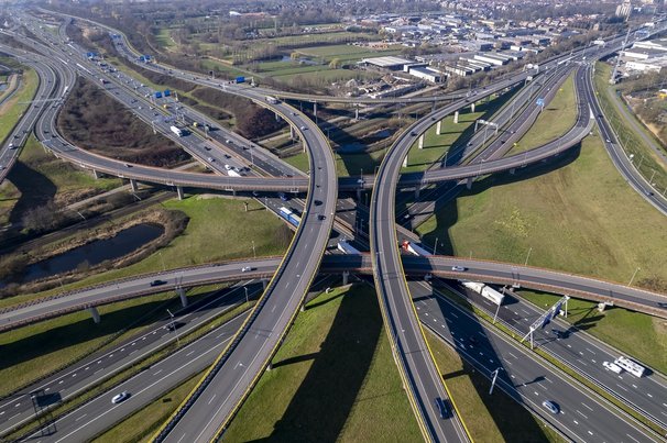 Landmark luchtbruggen door Maarten Zeehandelaar (bron: Shutterstock)