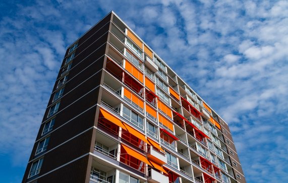 Flatgebouwen in Rotterdam door ON-Photography Germany (bron: Shutterstock)