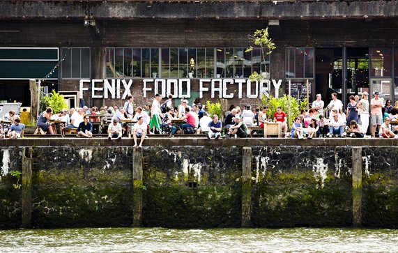 Fenix Food Factory in Rotterdam door Iris van den Broek (bron: Shutterstock)