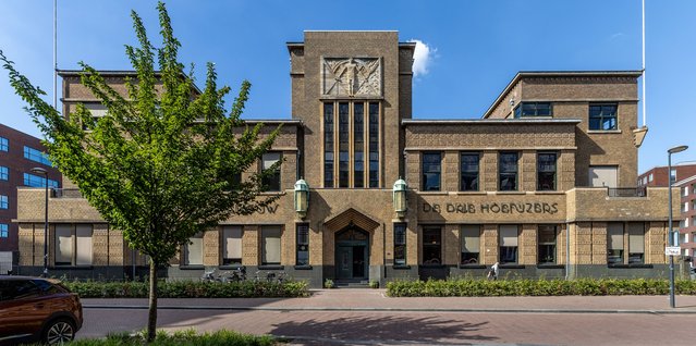 Vooraanzicht van De Drie Hoefijzers, Breda door AM (bron: AM)