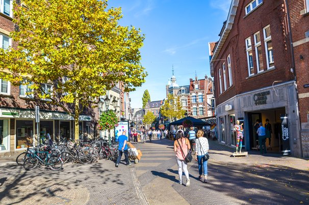 Winkelstraat in Venlo door Petr Pohudka (bron: Shutterstock)