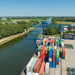 Twentekanaal door hans engbers (bron: Shutterstock)