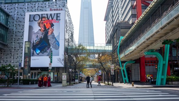 Reclame in het straatbeeld in Taipei, Taiwan door Alexander Brenner (bron: Shutterstock)