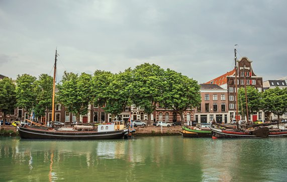 Gracht in Dordrecht door Celli07 (bron: Shutterstock)