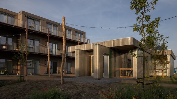 Flexwoningen Haarlem door VLOT Architecten (bron: Anna Odulinska)