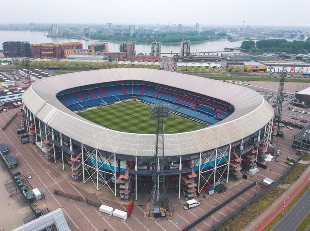 Stadion van FC Feyenoord in Rotterdam door uslatar (bron: Shutterstock)