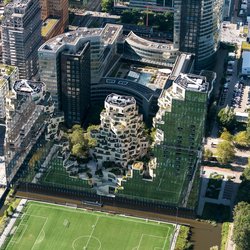 Zuidas in Amsterdam door Aerovista Luchtfotografie (bron: shutterstock)