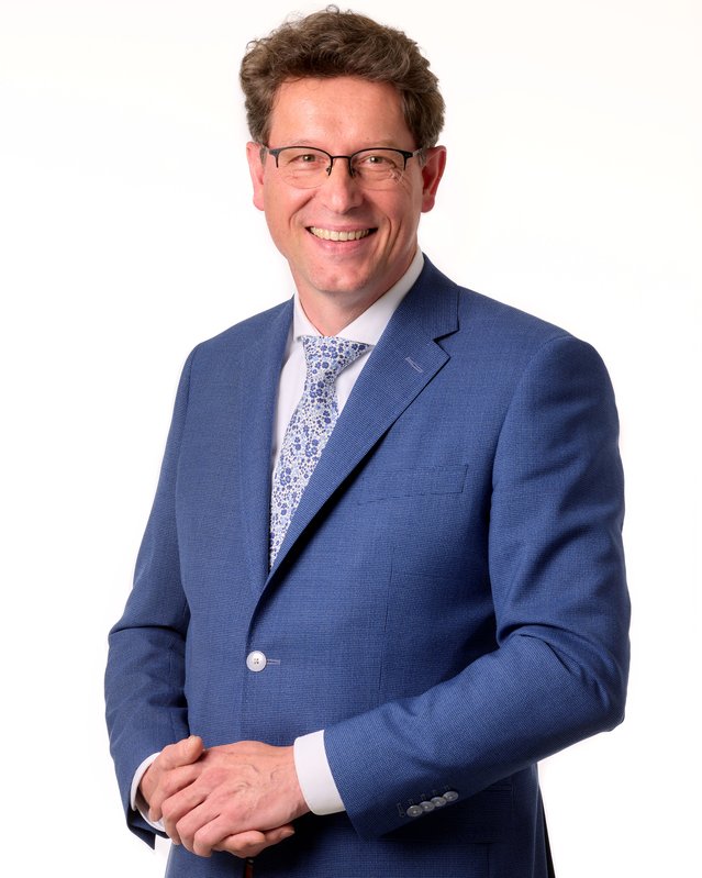 Burgemeester Roger de Groot door Pim van der Maden (bron: Gemeente Noordoostpolder)