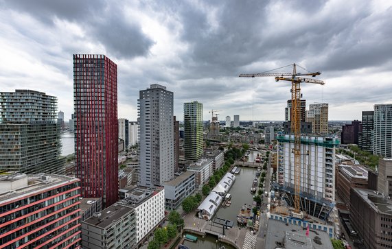 Bouw in Rotterdam door Rosanne de Vries (bron: shutterstock.com)