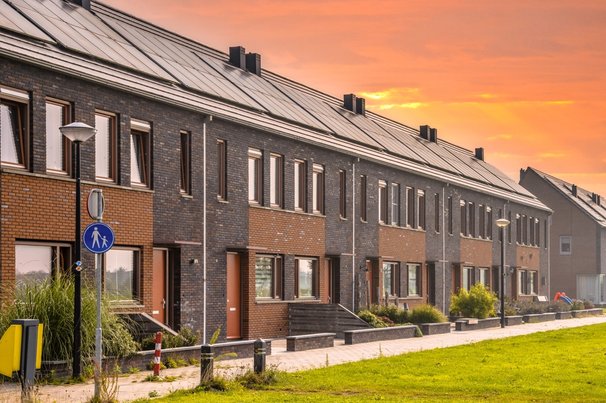 Rij huizen door Rudmer Zwerver (bron: Shutterstock)
