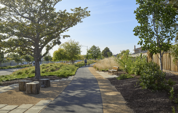 Mission Boulevard Linear Park door Marion Brenner (bron: Marion Brenner Photography)