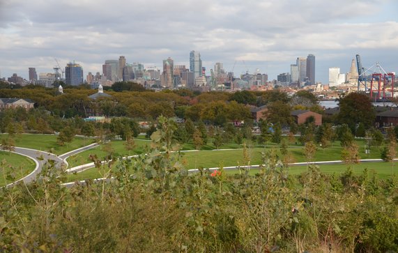 New York, Governors Island Park door Birkhaüser (bron: Resilient City: Landscape Architecture for Climate Change)