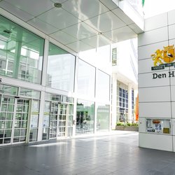 Gemeentehuis van Den Haag door Sirozy (bron: Shutterstock)