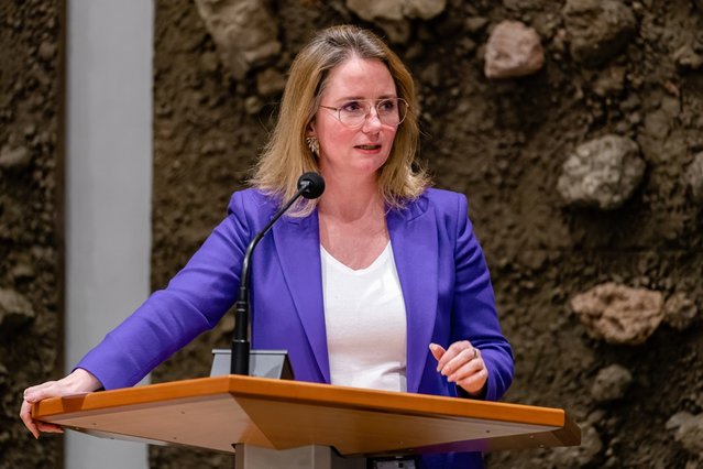 Fleur Agema in de Tweede Kamer door Jeroen Meuwsen Fotografie (bron: Shutterstock)