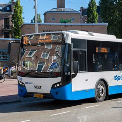 Bus 22, Amsterdam door Dutchmen Photography (bron: shutterstock)