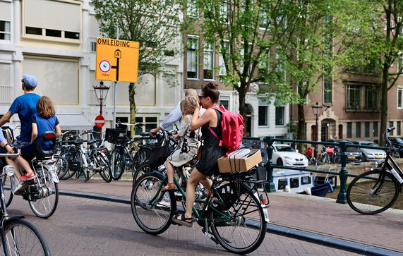 Kinderen op fiets, Amsterdam door Dutch_Photos (bron: shutterstock.com)