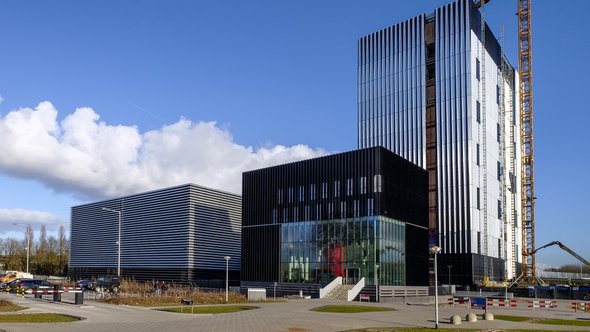 Benthem Crouwel data centre science park, Amsterdam door www.hollandfoto.net (bron: shutterstock.com)