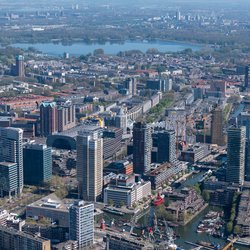 Luchtfoto Rotterdam, Kralingse plas door Aerovista Luchtfotografie (bron: Shutterstock)