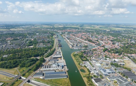 Middelburg, Zeeland door Make more Aerials (bron: shutterstock)