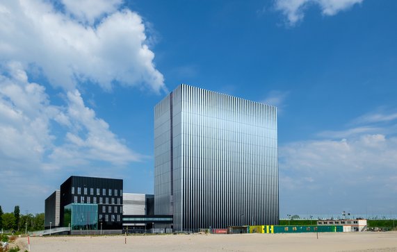 AM3 data centrum Science Park, Amstertdam door www.hollandfoto.net (bron: shutterstock.com)