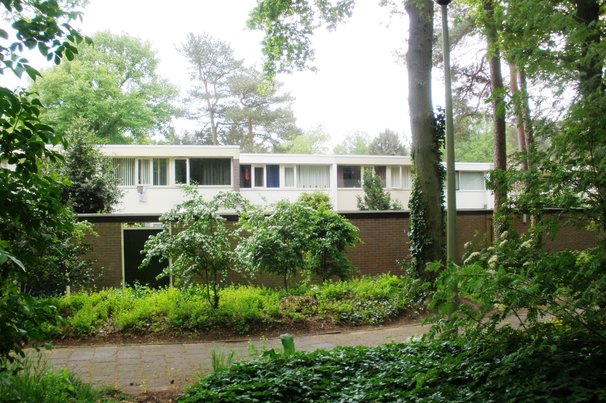 Emmen Emmerhout huizen door Onderwijsgek (bron: Wikimedia Commons)