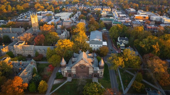 Zonsopkomst boven Princton University in New Jersey, Amerika door FotosForTheFuture (bron: Shutterstock)