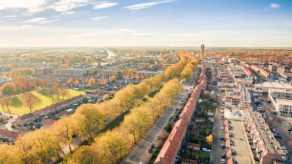 Luchtfoto van centrum Emmeloord door Sjors Evers (bron: Gemeente Noordoostpolder)