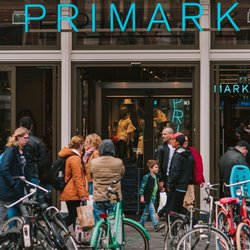 Primark in Amsterdam door A. Aleksandravicius (bron: Shutterstock)