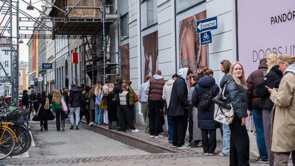 Rij voor een pop-up store in Copenhagen door Cloudy Design (bron: Shutterstock)