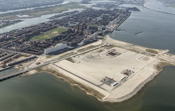 Uitbreiding IJburg door Aerovista Luchtfotografie (bron: Shutterstock)