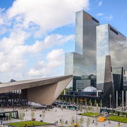 Centraal Station in Rotterdam door Alexandre Rotenberg (bron: Shutterstock)