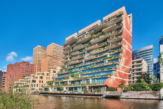 Zuidas, Amsterdam door BERK OZDEMIR (bron: Shutterstock)