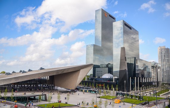 Centraal Station in Rotterdam door Alexandre Rotenberg (bron: Shutterstock)